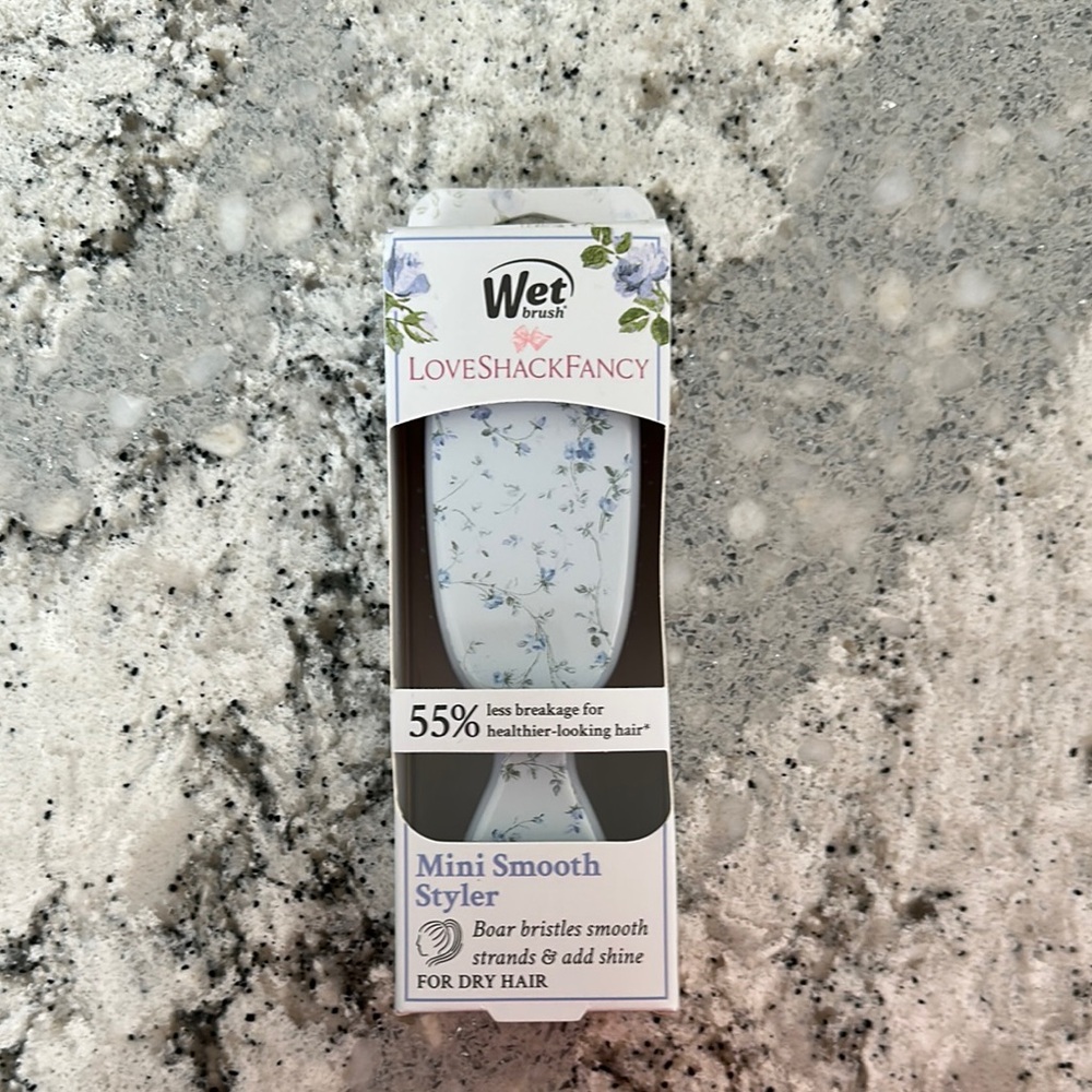 LoveShackFancy Mini Smooth Styler - White with Blue Floral